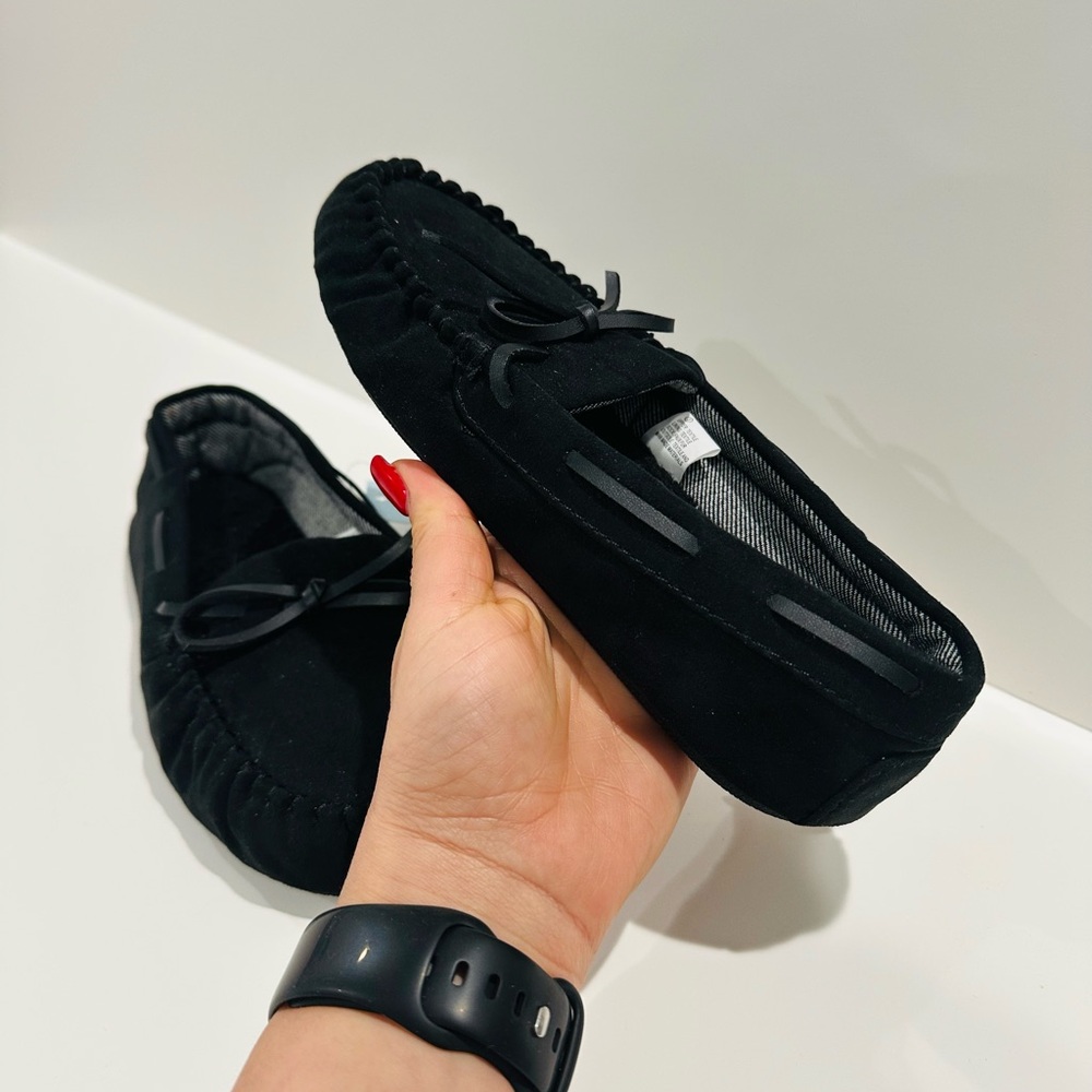 Cat & Jack New Boy's Size 3 Black Lionel Moccasin Faux Suede House Slippers